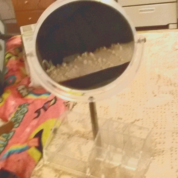 Tiny mirror with make up brush Holders - Picture 1 of 1